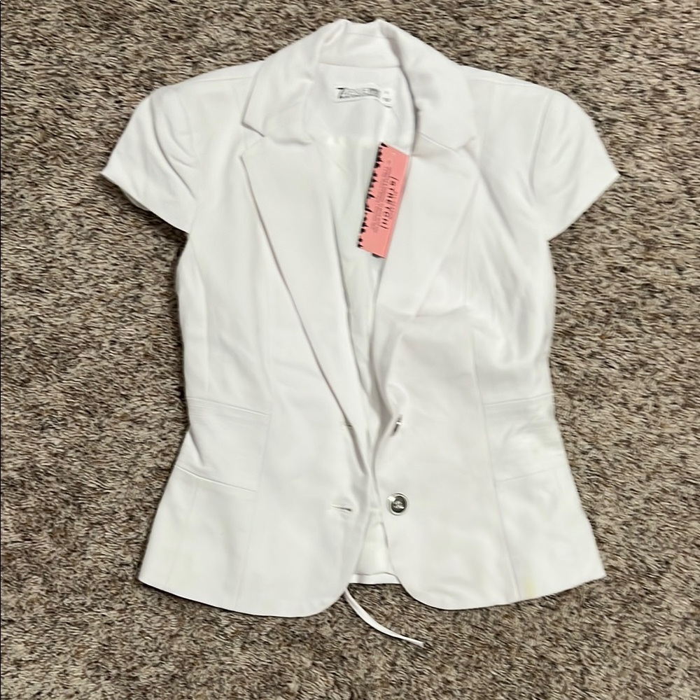 White Tailored Short Sleeve Blazer with Notched Lapel